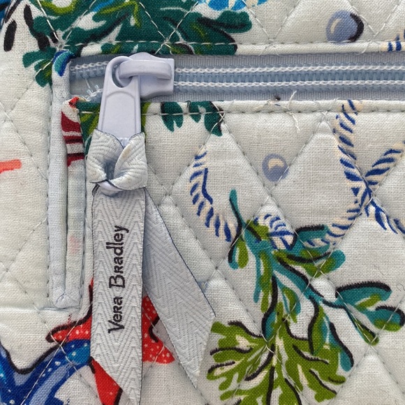 Vera Bradley quilted large blue wallet - Picture 8 of 9